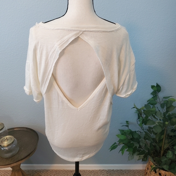 BKE short sleeved tee shirt open back slub knit, size small - Picture 5 of 12